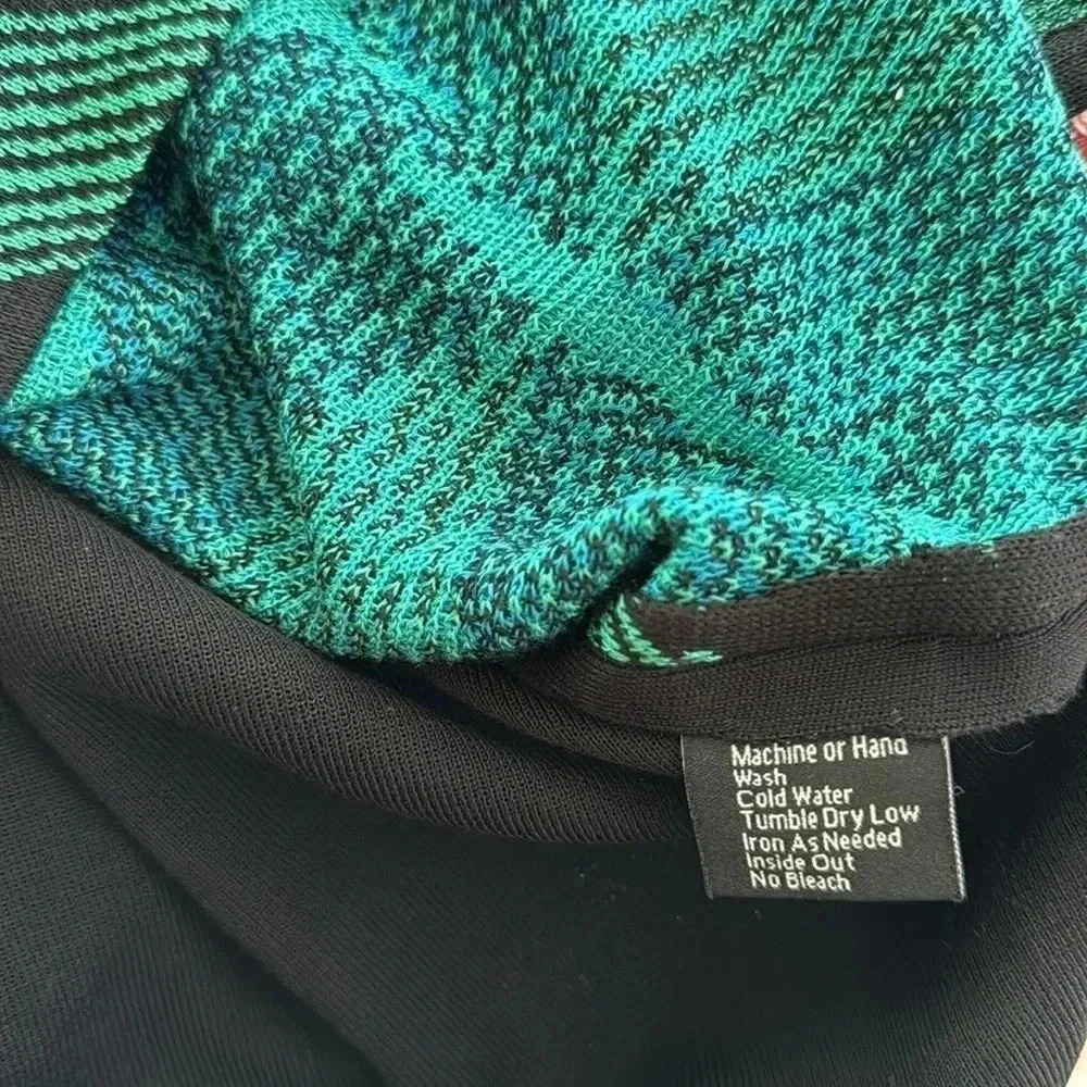 Misook abstract artsy plus size 3X sleeveless blue/green top - Picture 5 of 5